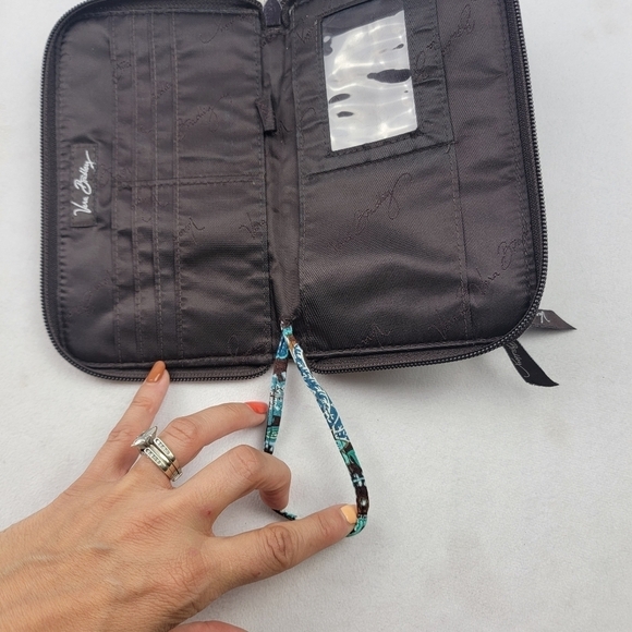 Vera Bradley Jave Blue quilted printed wallet / clutch - Picture 4 of 7